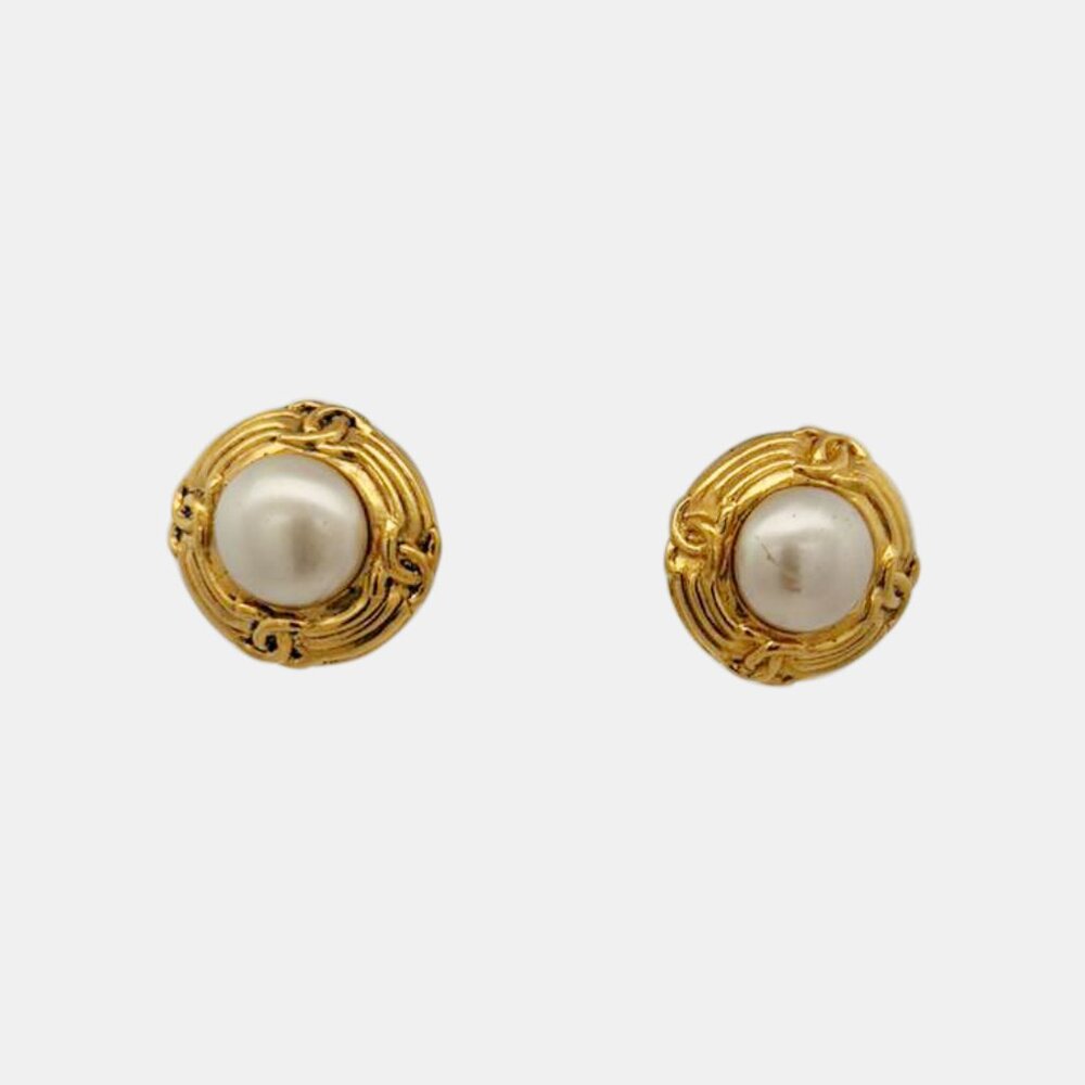 Chanel 94A Vintage Coco Mark Pearl Earrings – Gold Plated – Rare & Authentic